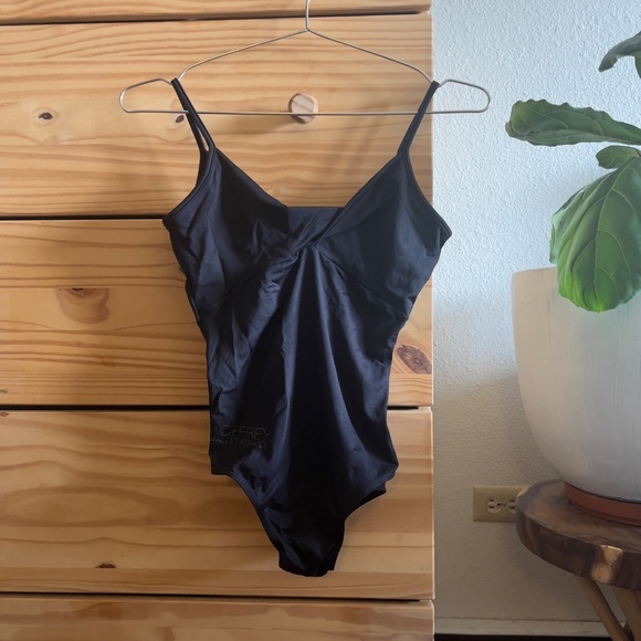 Twist front and back camisole Joffrey Ballet School leotard - sm/petite - Picture 5 of 5